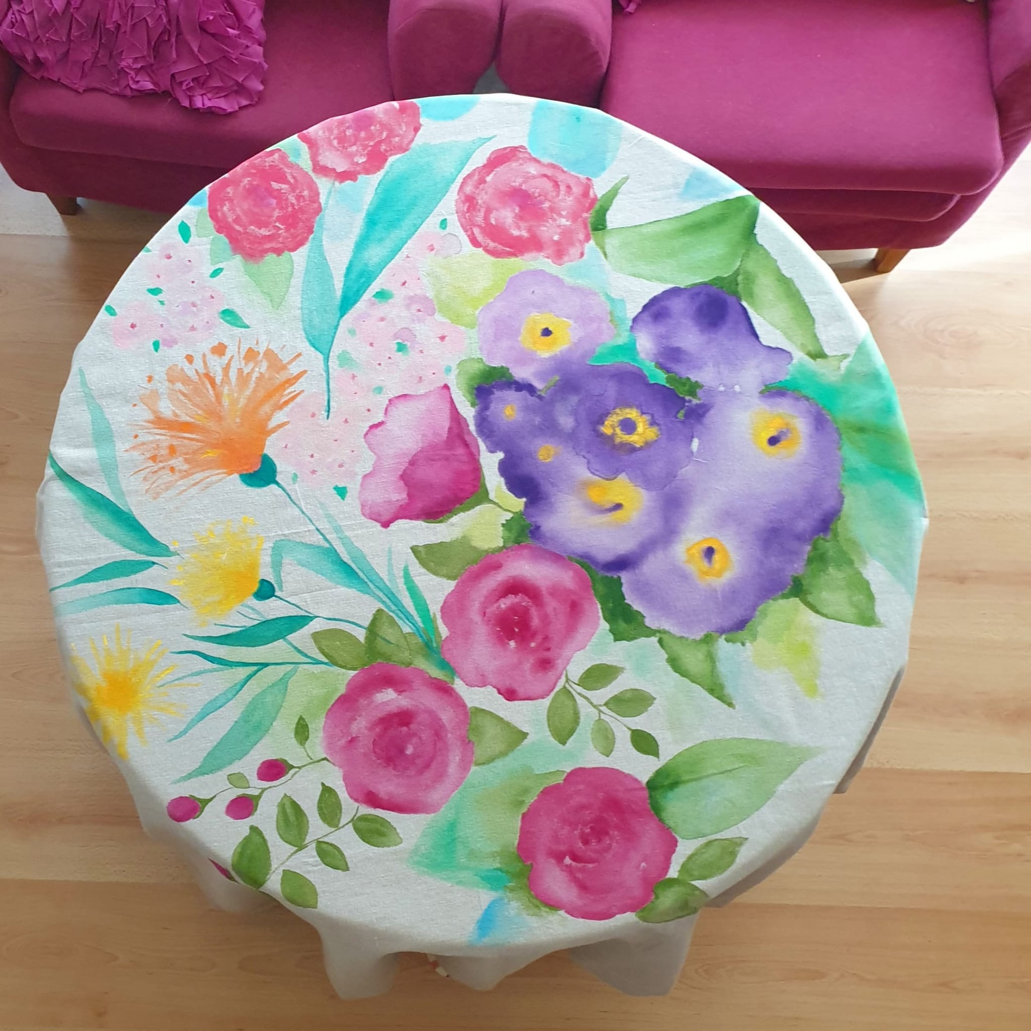 Mantel pintado a mano